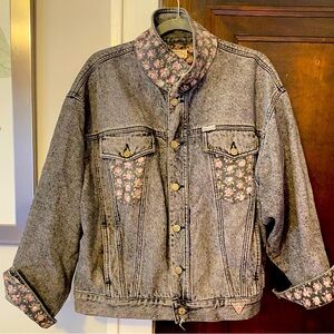 Rare Vintage 80s George Marciano Guess Jean Jacket with beautiful floral detail